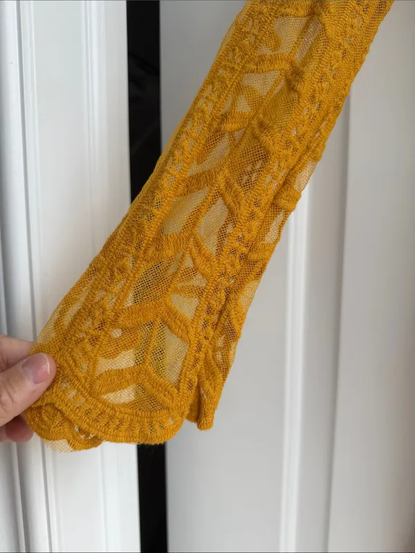 Altar'd State Mustard Lace V-Neck Long Sleeve Dress size Small - Image 5