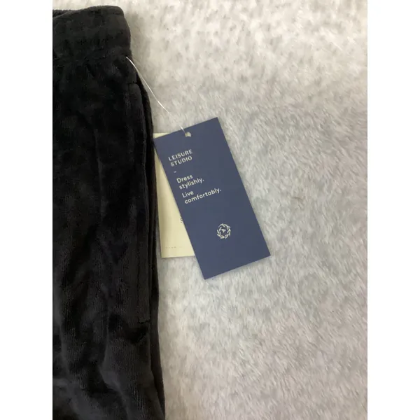 Leisure Studio Womens Black Velour High-Rise Shorts NWT XL PR79LZ - Image 2