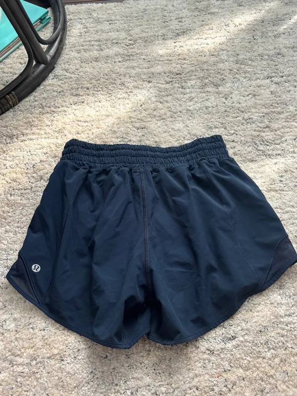 Women’s Lululemon Hotty Hot Shorts 4" - Image 2