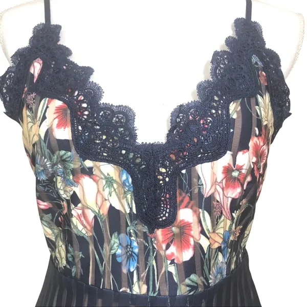 Foxiedox Floral Lace Trim Dress S Navy Blue Pleated‎ Fit & Flare Soft Girl - Image 4
