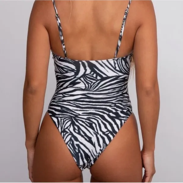 NEW Skatie Madison Ibiza One piece cut out swimsuit zebra - Image 2