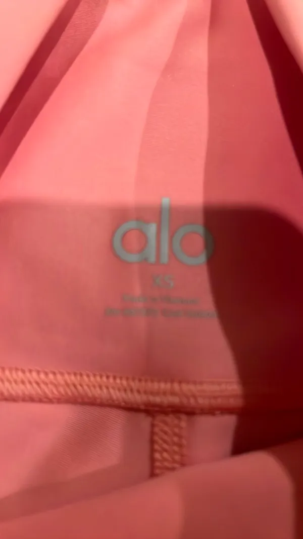 Alo Yoga Leggings Pink - Image 4