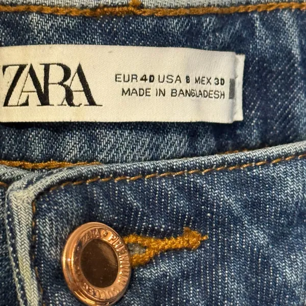 Zara Women's Jeans Distressed Boyfriend Tapered Wash Denim Blue Mid‎ Rise Size 8 - Image 6