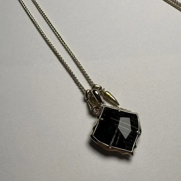 Kendra Scott Arlet Pendant Necklace Gold Tone Brown / Black Glass With Charms - Image 2
