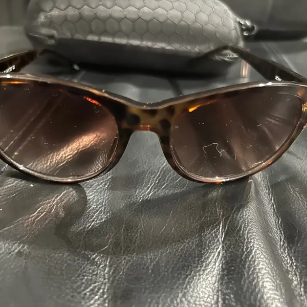 Vince Camuto Brown Sunglasses - Image 7