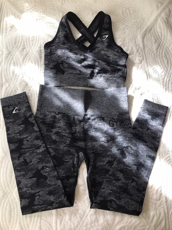 Gymshark Black Camo Seamless Leggings And Sports Bra - Image 3