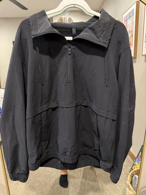 Lululemon Top Black - Image 2