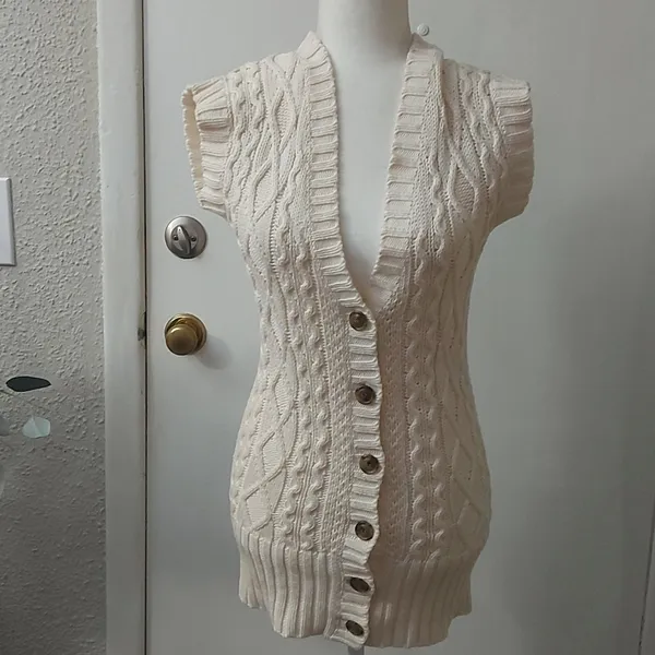 Aerie Cable Knit Cream Sweater Vest XS GrandmaCore Cozy Comfy Winter Cabincore - Image 3
