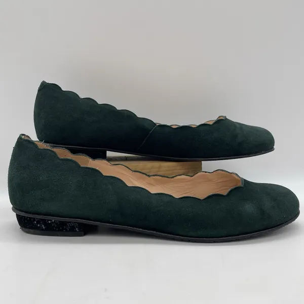 Brenda Zaro Womens 39.5 (US 8.5-9) Shoes Ballet‎ Flats Scalloped Green Suede - Image 2