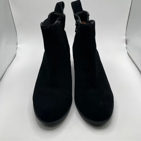 NWOB vionic water repellent suede ankle boots roseland black suede size 7 - Image 2