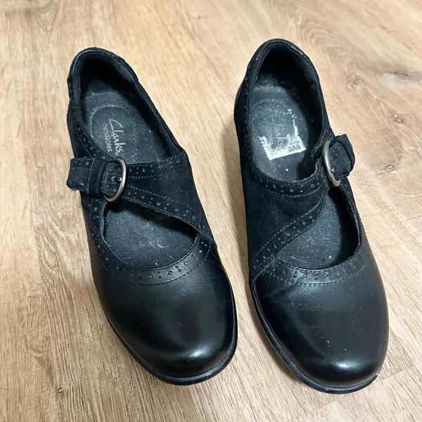 Clarks | Bendables Black Leather Suede Mary Jane Heels Buckle Brogue Pumps, 6.5M - Image 2