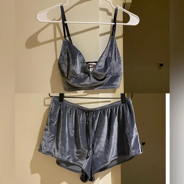 Victoria's Secret velvet Set - Image 2