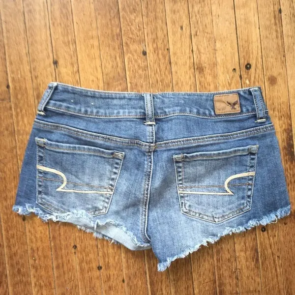 American Eagle bling detail stretch size 0 denim shorts - Image 3