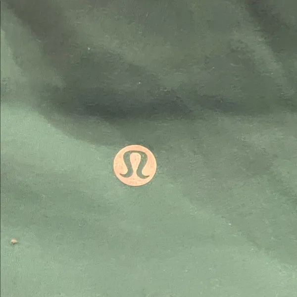lululemon athletica Green Wunder Train High-Rise Shorts 8” size‎ 4 - Image 4