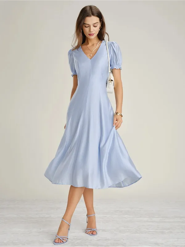 Rihoas Light Blue V-Neck Puff Sleeve Midi Dress - Image 3