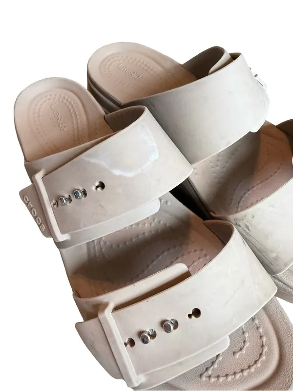 Crocs Taupe Double Buckle Platform Slide Sandals Flatform Comfort Size 8 Women's - Image 4