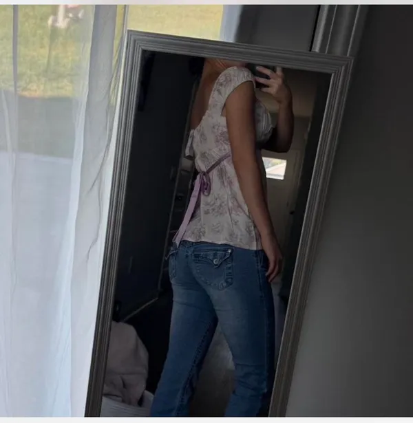 NWT Hollister Baby Doll Top With Tie Back Ribbon - Image 3