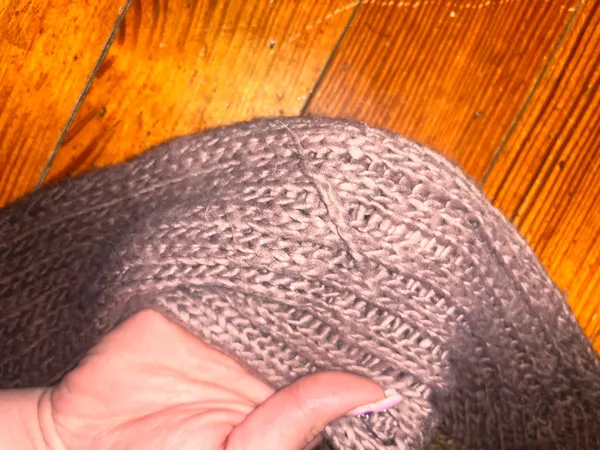 Arizona Sweater - Image 3