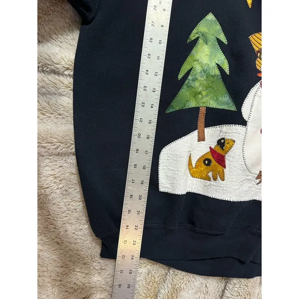 Vintage Snowman Sweatshirt Navy Crewneck Women’s Medium Gildan Xmas Tree Winter - Image 5