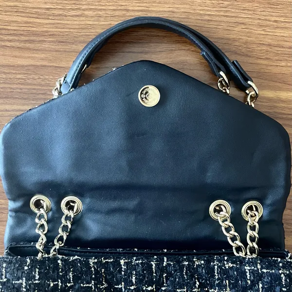 Steve Madden Bledger Tweed Shoulder Bag Black and Gold Classic Glam Luxury Look - Image 3