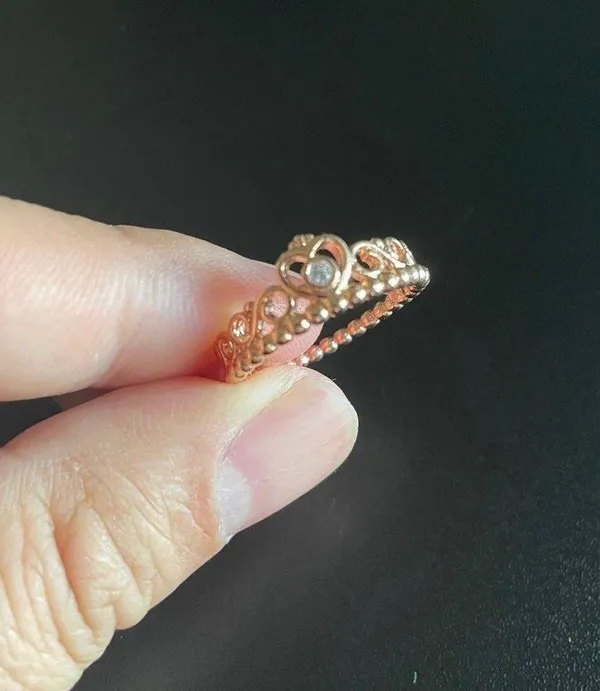 Rose Gold Heart Crown Ring Size 8 - Image 5