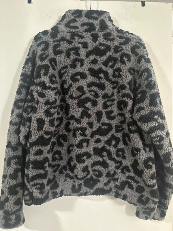 Cheetah Print Faux Fur Sweater - Image 5