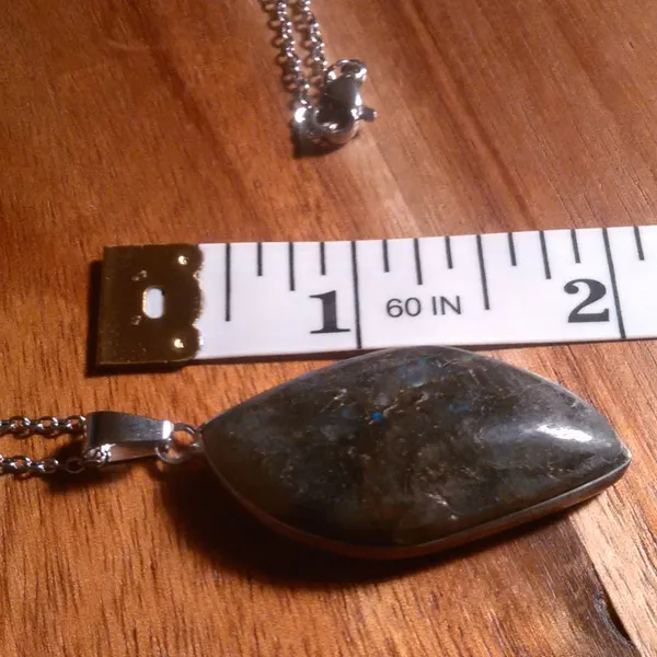 Malagasy Labradorite Stainless Steel Pendant Necklace - Image 6
