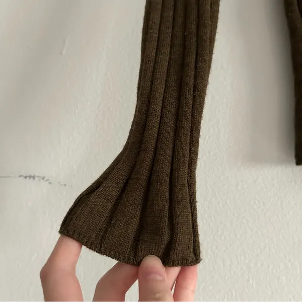 Banana Republic Lucci Merino Wool Turtleneck Sweater Brown Quiet Luxury Preppy - Image 2