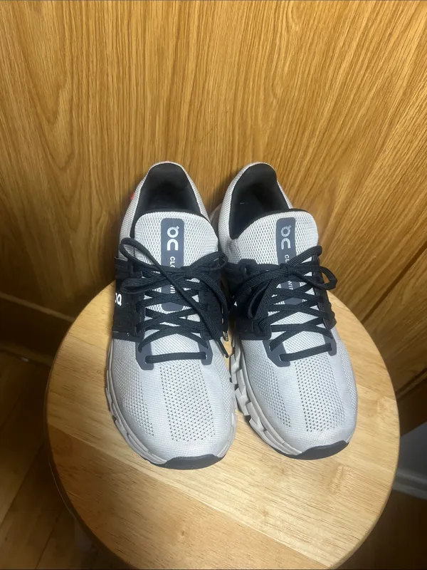 On Running Light Gray and Black Men's Athletic Running Shoes - Image 8