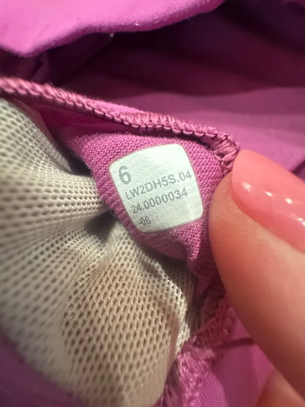 Lululemon sports bra  - Image 3