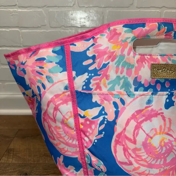 Lilly Pulitzer Large Insulated Floral Beverage Tote - Image 2