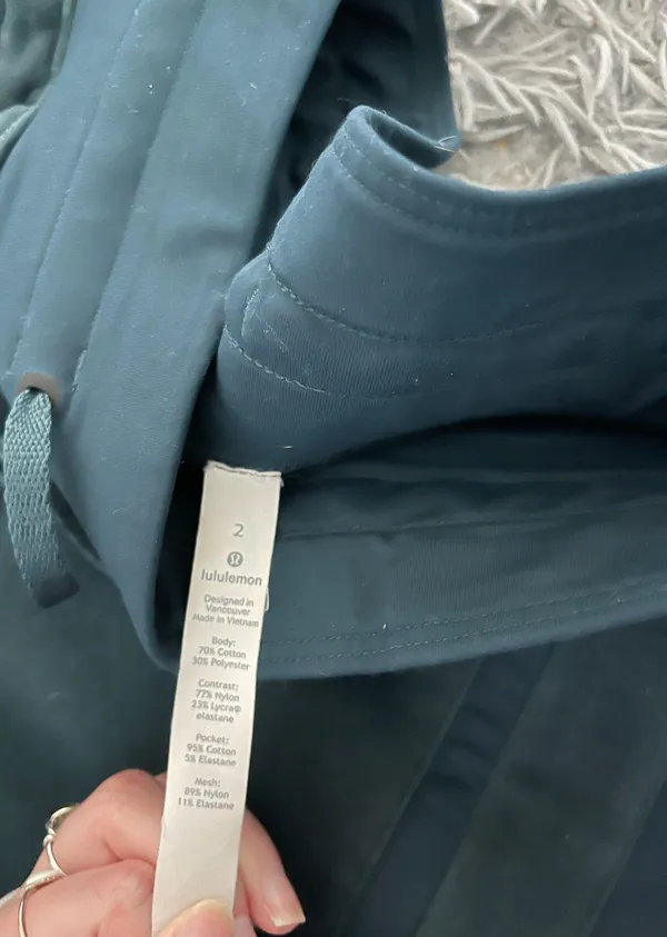 Lululemon Vintage Joggers - Image 4