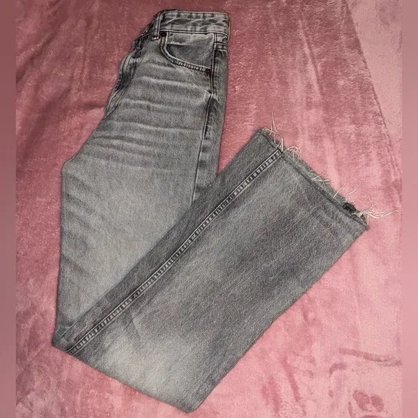 Zara TRF Wide-Leg Low-Rise Jeans in Washed Gray Size 2 - Image 3
