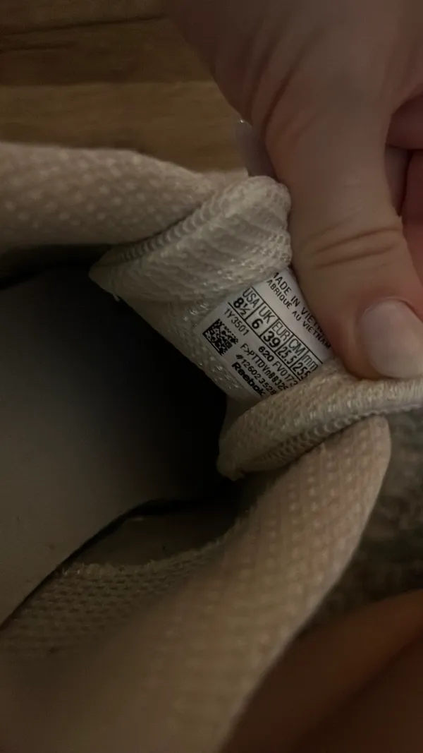 Reebok Sneakers - Image 2