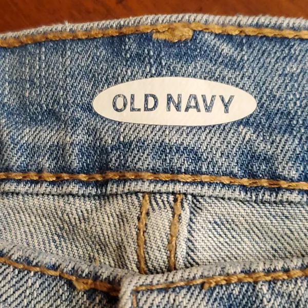 Old Navy Distressed jeans shorts Size 10 - Image 5