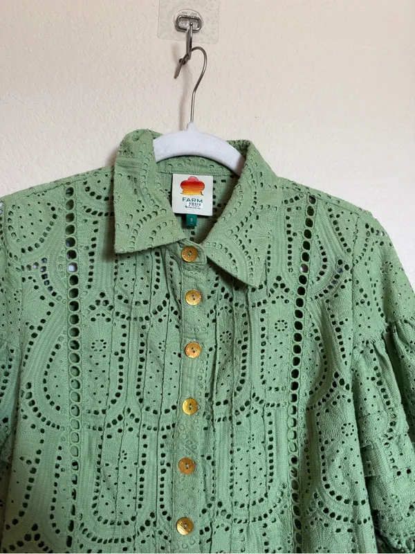 Farm Rio Pineapple Eyelet Scalloped Hem Button-Front Blouse Green Women's Small - Image 4