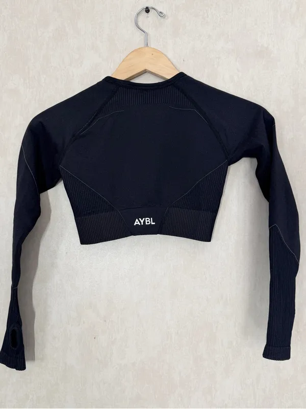 AYBL Women’s Reflex Seamless Crop Top Shirt Longsleeve Thumbholes in Black S - Image 5