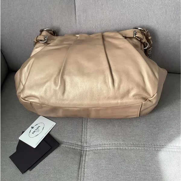 GORGEOUS DRESSY PRADA BAG 🌹🌹🌹 - Image 4