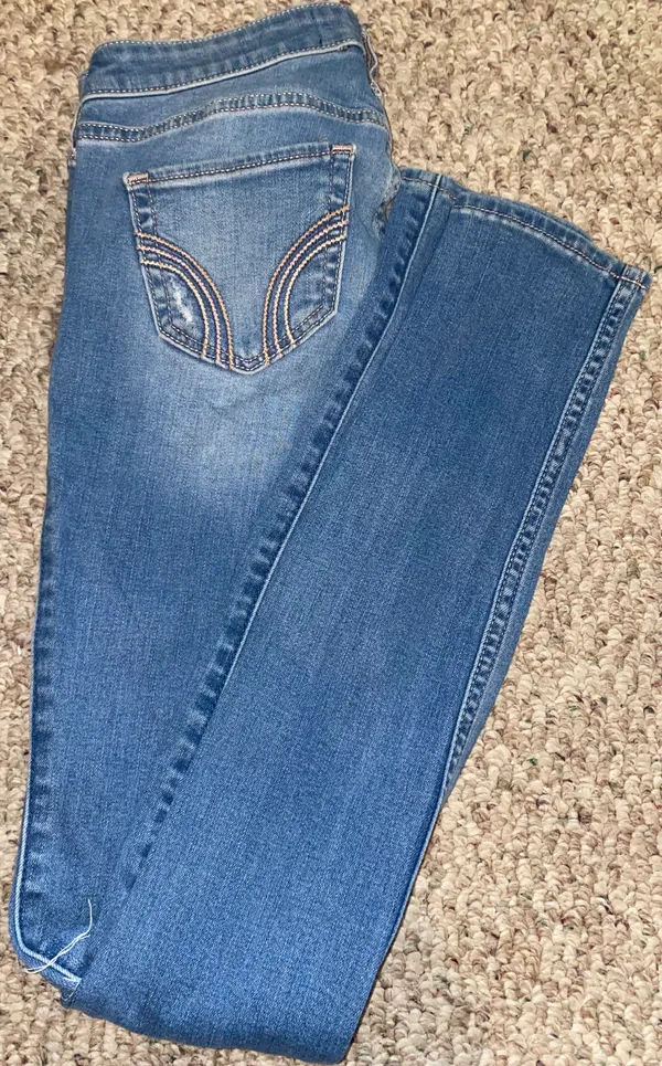 Hollister Jeans - Image 2