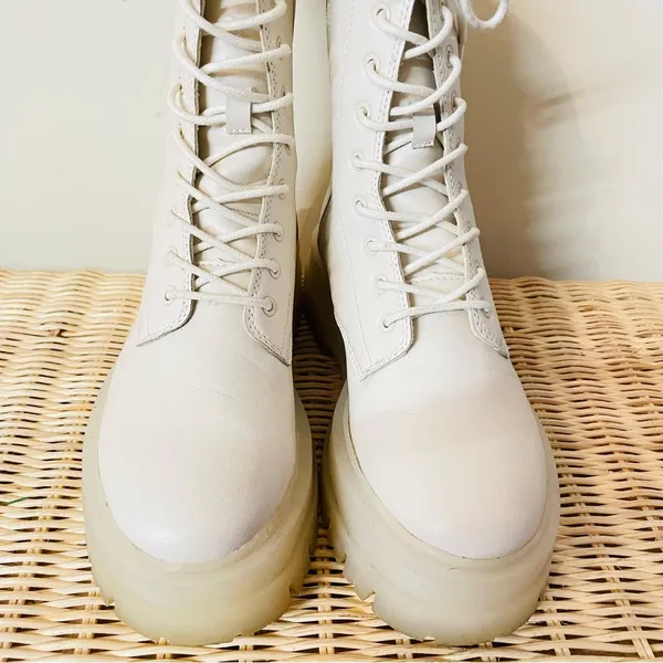 Stradivarius Cream Lace Up Leather Boots Size 38 (8) - Image 5