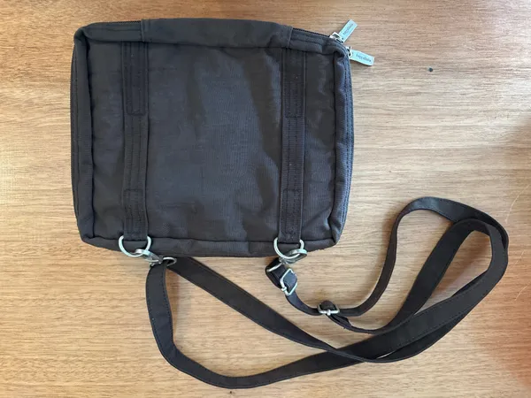 Baggallini Crossbody Nylon brown bag - Image 5