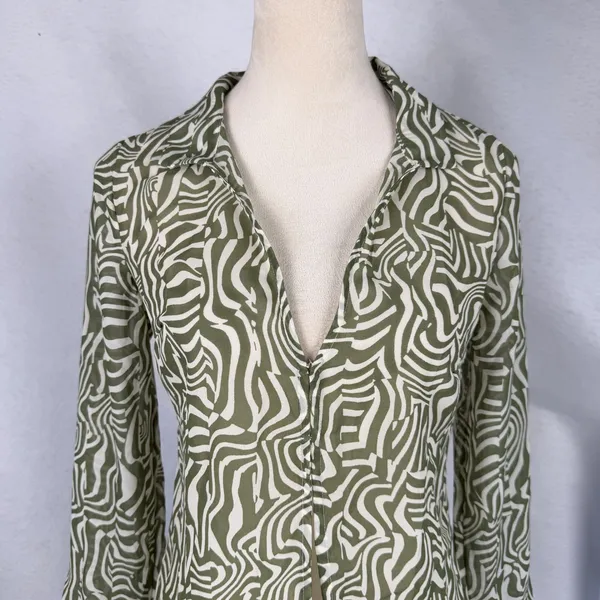New Abercrombie & Fitch Green Sheer Long Sleeve Blouse Abstract Swirl Top Small‎ - Image 4