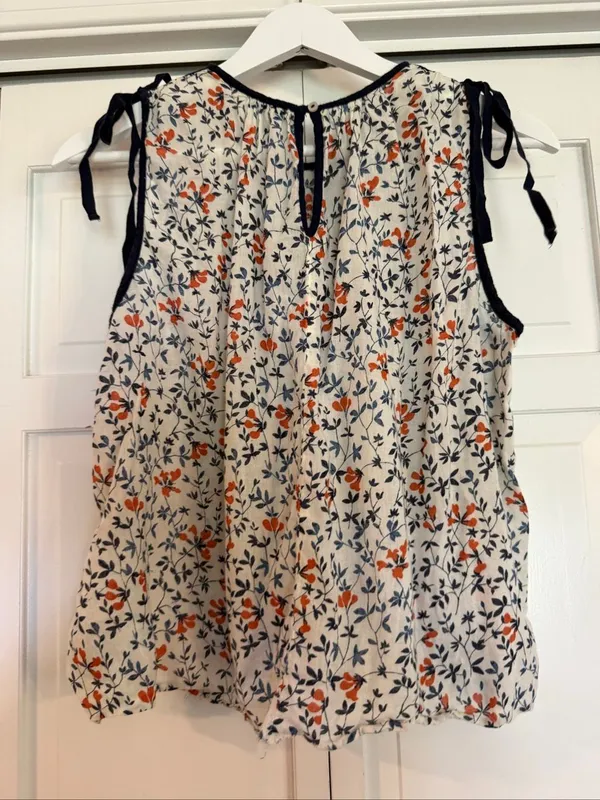 Aerie floral swing tie shoulder blouse size small - Image 5