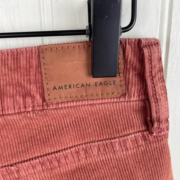 American Eagle Mom Straight Jean Corduroy Pants Stretch Size 4 Salmon Pink Rust - Image 5