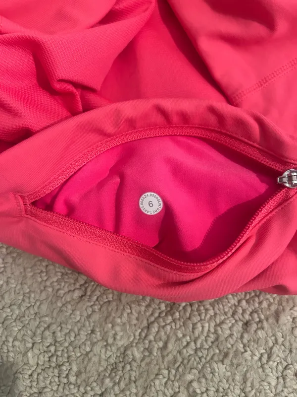 Lululemon Shorts Speed Up 4" High-Rise - Image 4