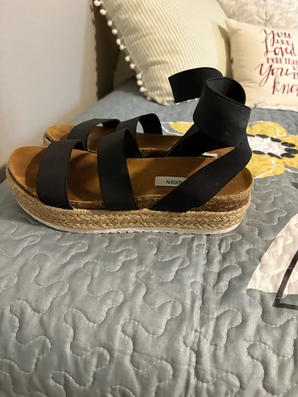 Steve Madden Sandals - Image 2
