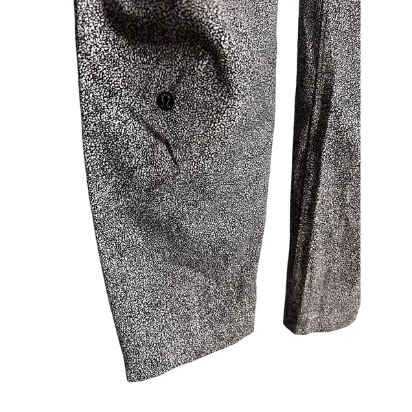 Lululemon On The Fly PantSea Spray Alpine White‎ Dark Chrome Size 8 Jogger - Image 8