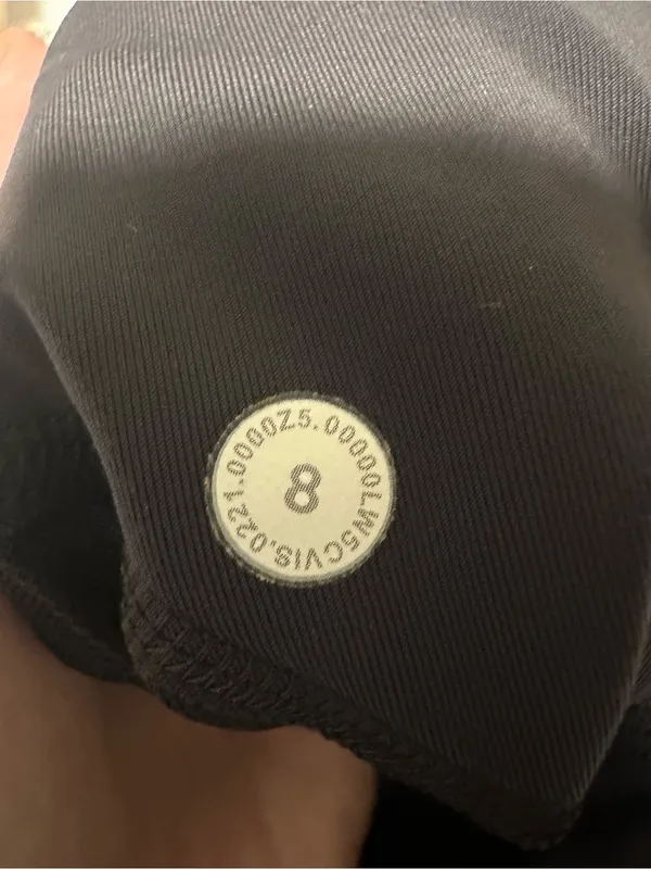 Lululemon Power Thru High Rise Tight 25" Black style W5CVIS size 8 - Image 3