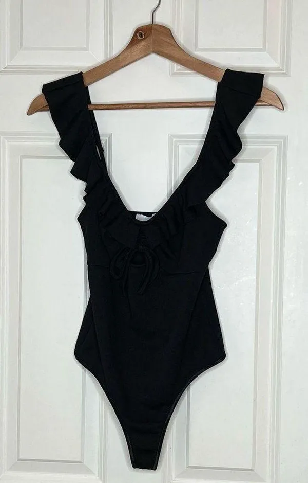 ASTR the Label Black Ribbed Bodysuit with Ruffle Sleeves and Front Cut O… - Image 3