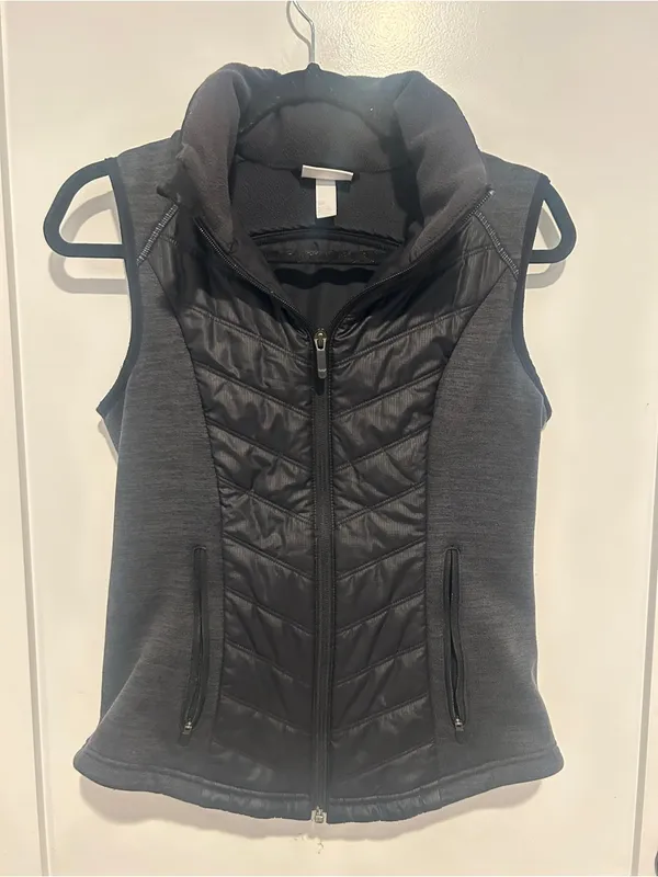 ZELLA woman’s black puffer vest size medium - Image 2